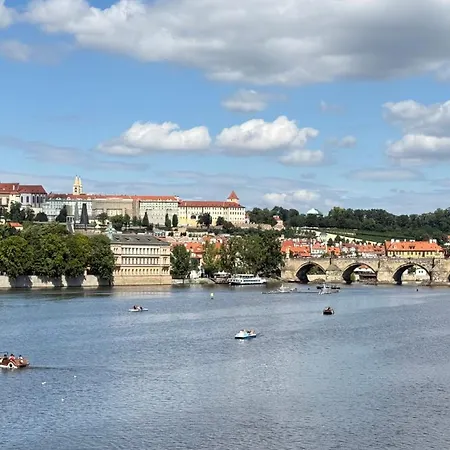 Luxeloftprague アパート