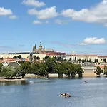 Luxeloftprague *